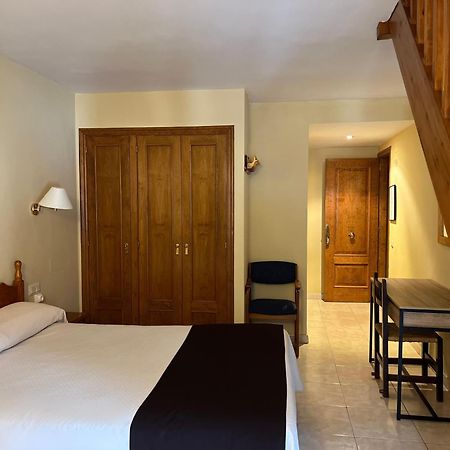 Hotel Juan Canejan Лес Экстерьер фото