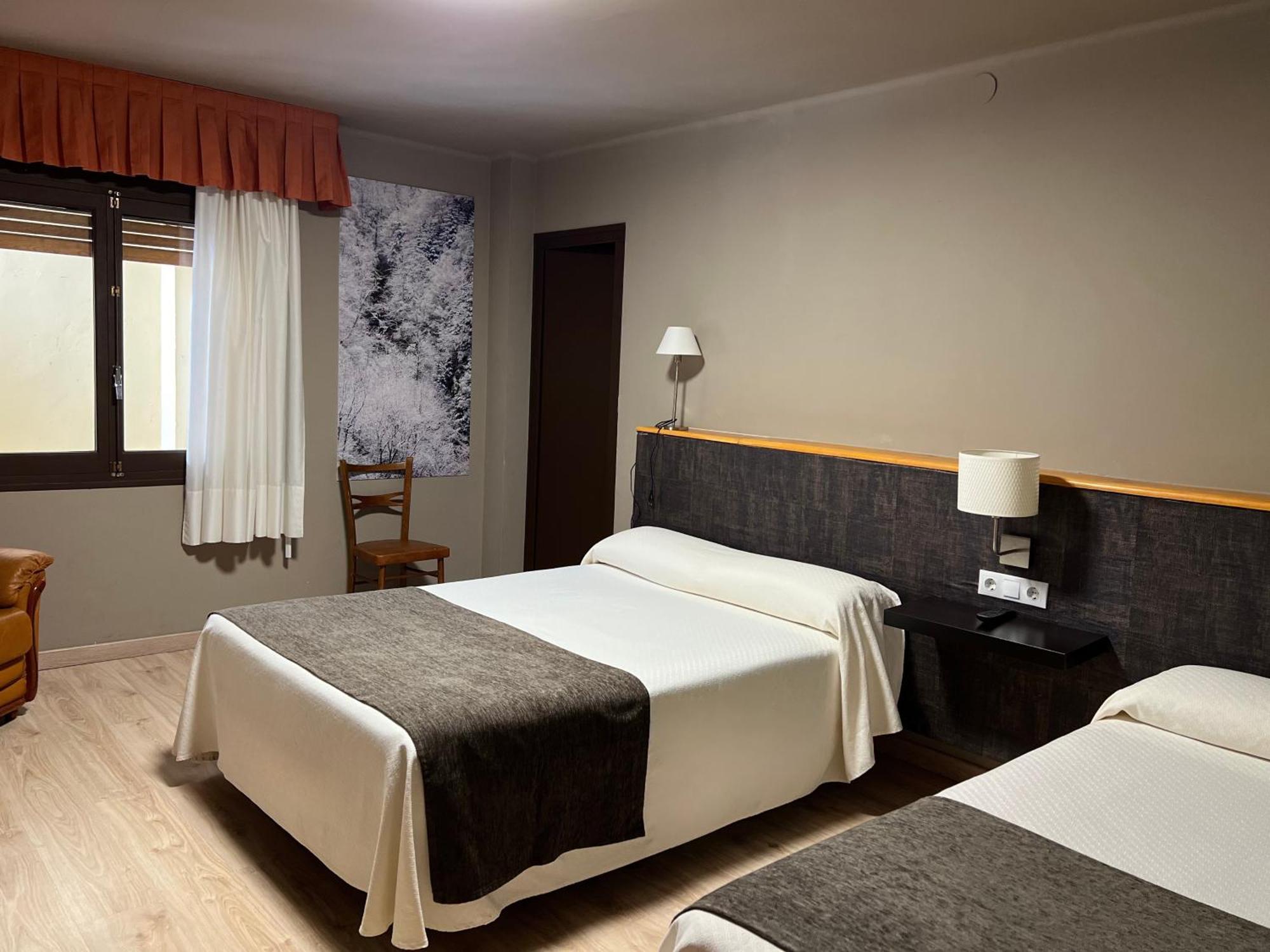 Hotel Juan Canejan Лес Экстерьер фото